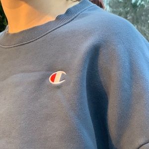 Cropped champion crewneck